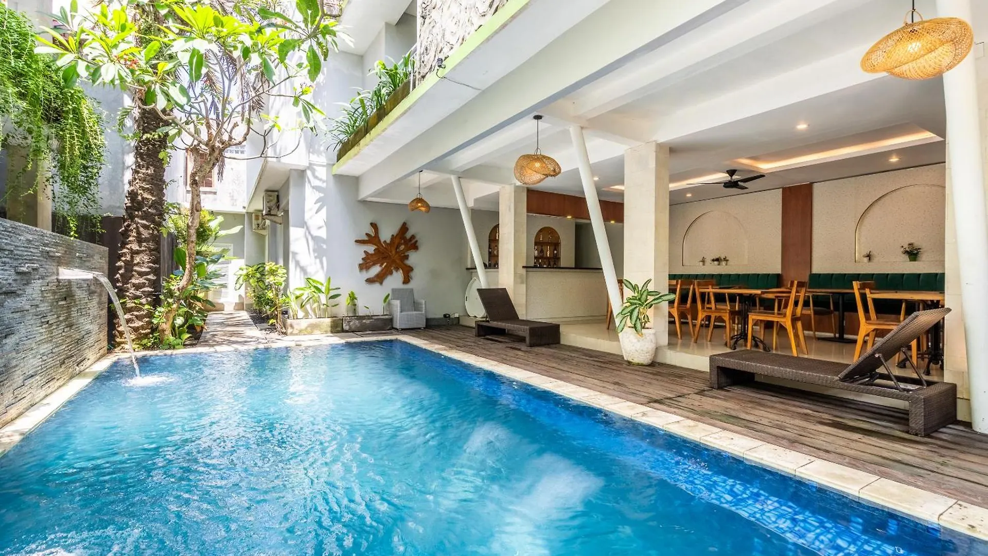 Casa Dasa Legian Hotel